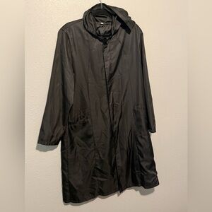 Medium Size  Hooded Black Women's Coat w/ Lining No Brand Tag